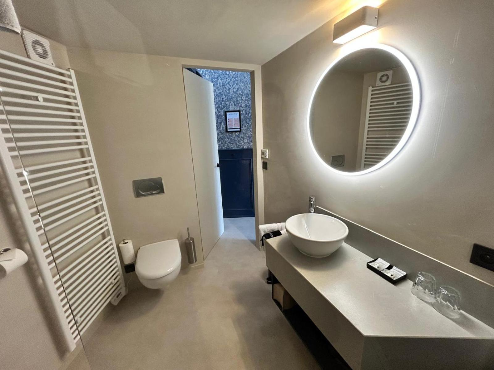 Contrast Bed & Breakfast 3*